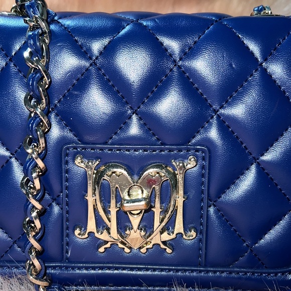 Love Moschino Blue Patent Quilted Chain Strap Bag - Picture 6 of 13